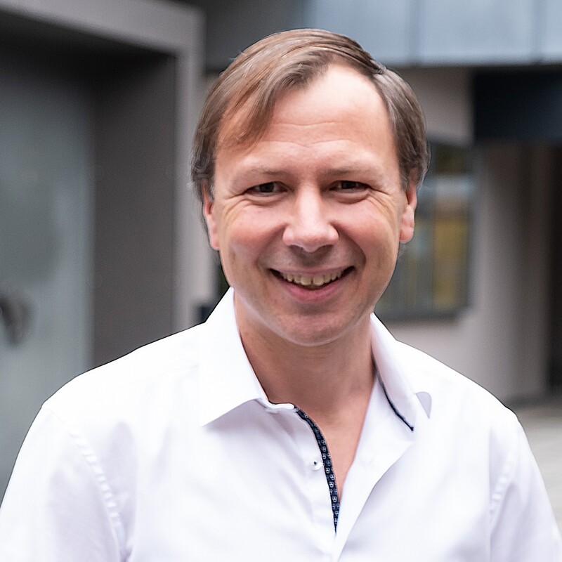 Medien/Portrait_St&ouml;hr_1_WEB.jpg